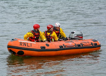 Beaumaris inshore lifeboat with 3 crew onboard