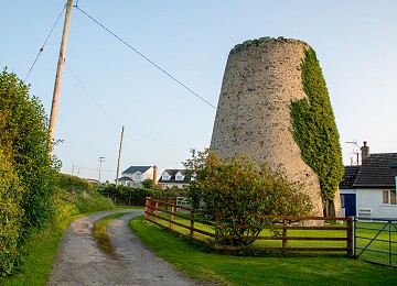 Melin Hermon in the evening sun