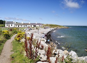 Anglesey Coastal Path at Moelfre north beach
