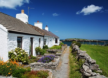 Moelfre cottages by the coast